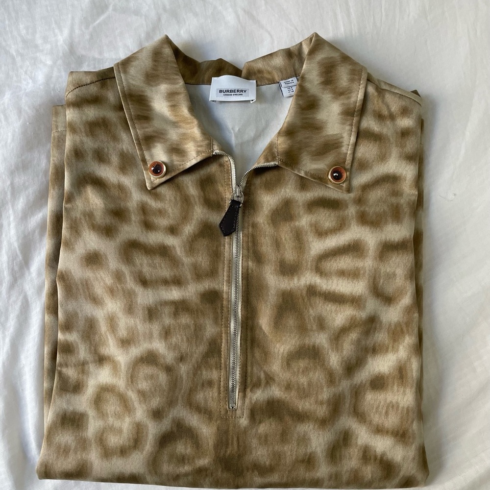 Burberry Kingdom Leopard Print Shirt unisex US 4/ IT38